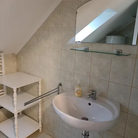 Bor Apartmanhaz *