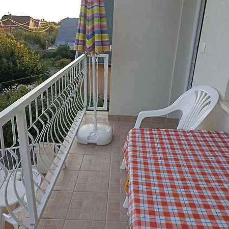 Bor Apartmanhaz