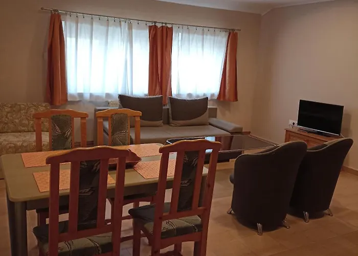 Bor Apartmanhaz Apartment