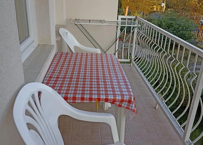 Bor Apartmanhaz *